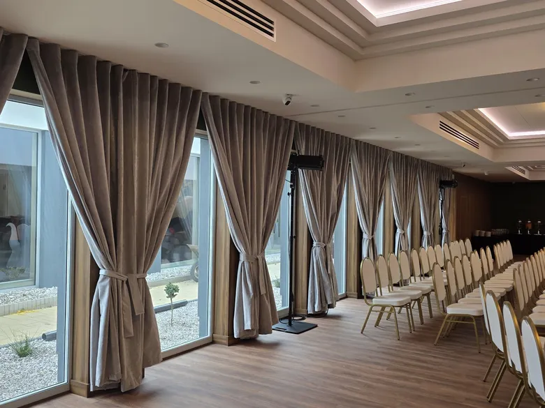 Sala bankietowa, panele ścienne STRAMA