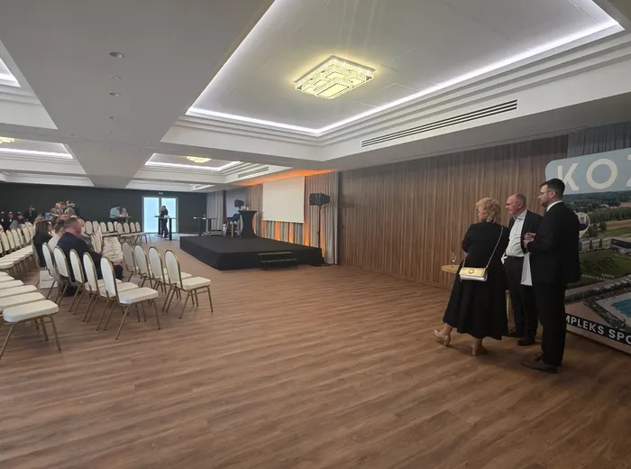 Panele ścienne STRAMA w sali bankietowej (15)